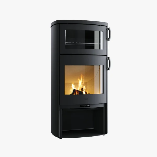 Heta Icon-Line Eclipse XL B är en modern svart braskamin med en stor glasdörr som visar elden. Den har ett övre fack med egen glasdörr och metallhandtag, allt placerat på en robust kort bas.