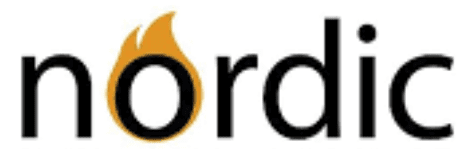 Ordet nordic i gemena svarta bokstäver, med o:et ersatt av en stiliserad orange flamsymbol.